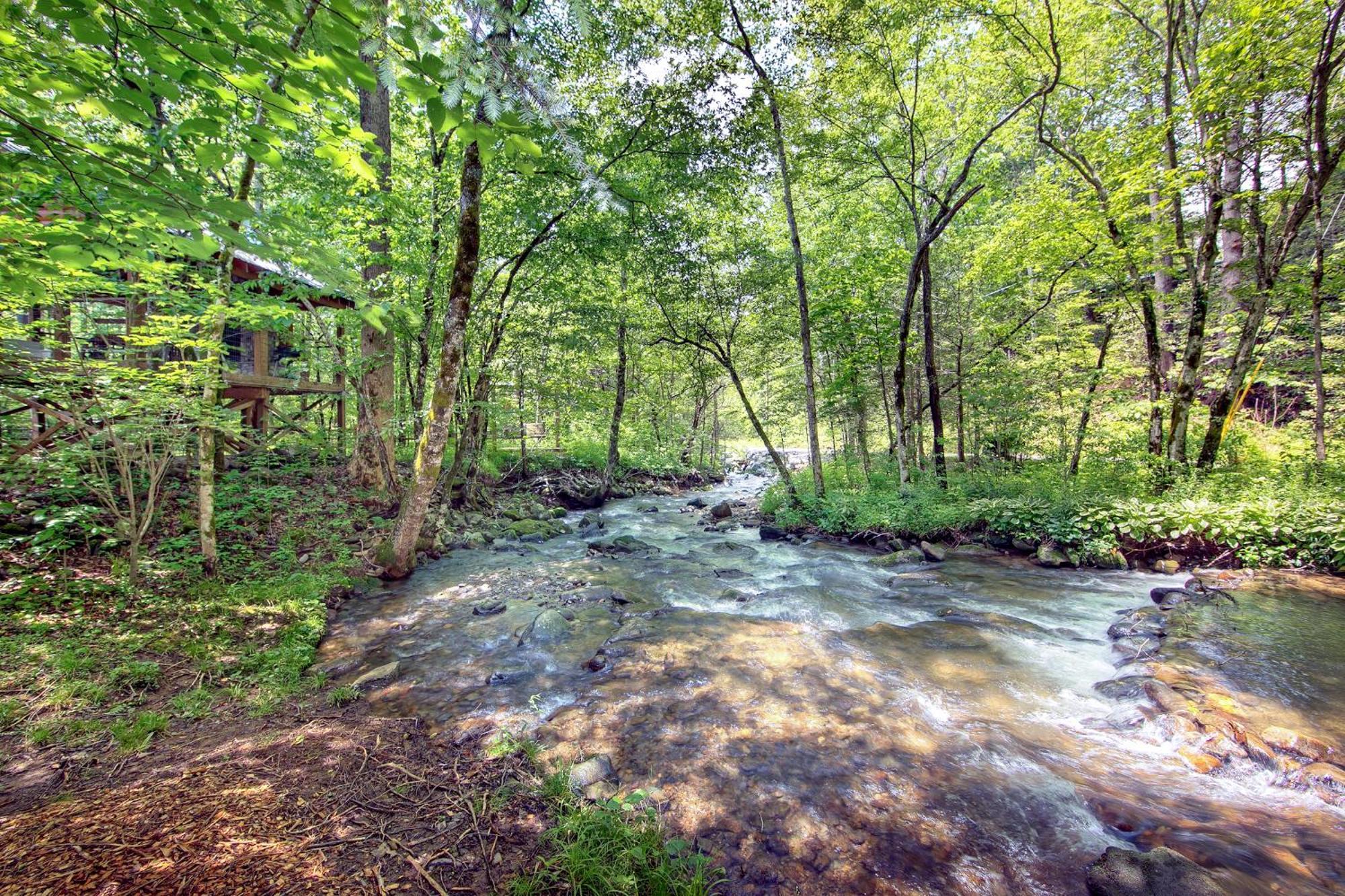 Creeksong Holiday Home Гатлинбург Экстерьер фото