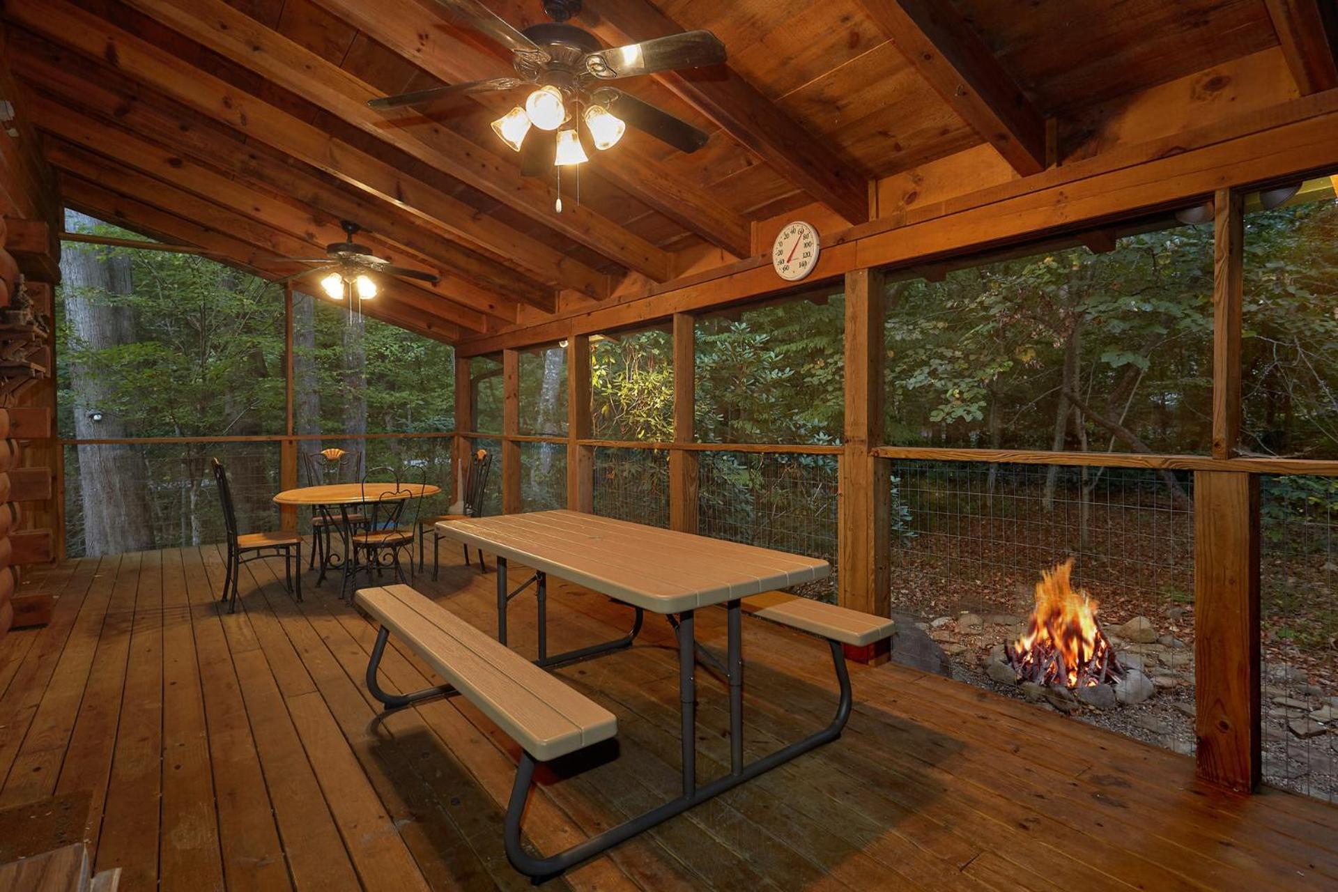 Creeksong Holiday Home Гатлинбург Экстерьер фото